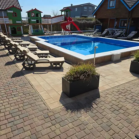 Rekin Podgrzewany Basen Z Brodzikiem Oraz Klimatyzacja Holiday home Rewal