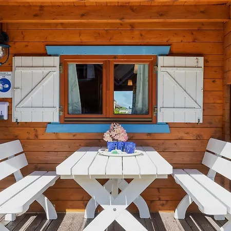 Rekin Podgrzewany Basen Z Brodzikiem Oraz Klimatyzacja