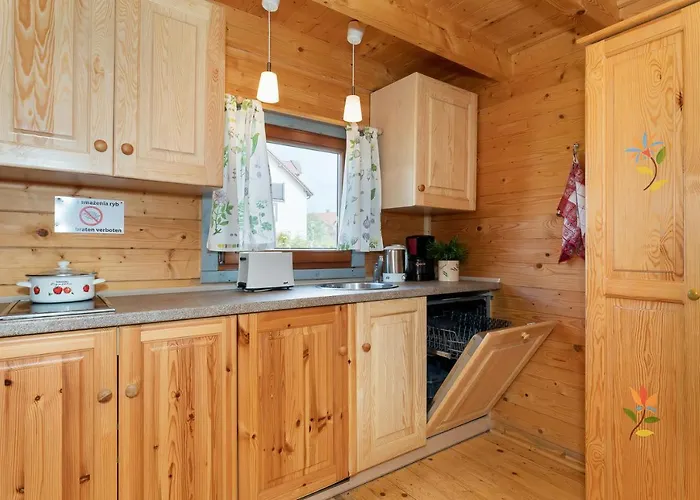 Rekin Podgrzewany Basen Z Brodzikiem Oraz Klimatyzacja